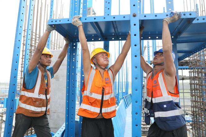 體育投注:竹棚架該爲香港宏福苑大火“負責”嗎?香港爲何仍在用它?多方人士解答